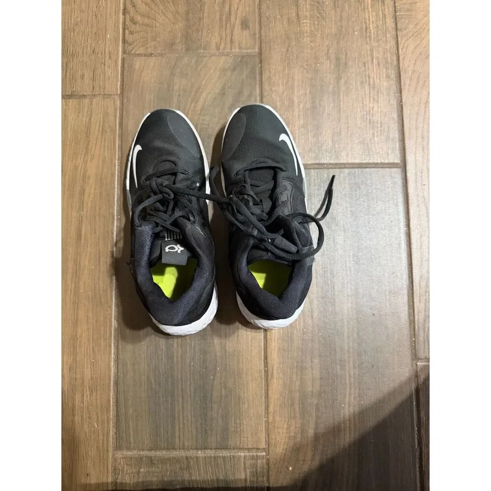 Nike Basketball Shoes